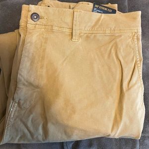 American eagle extreme flex chinos